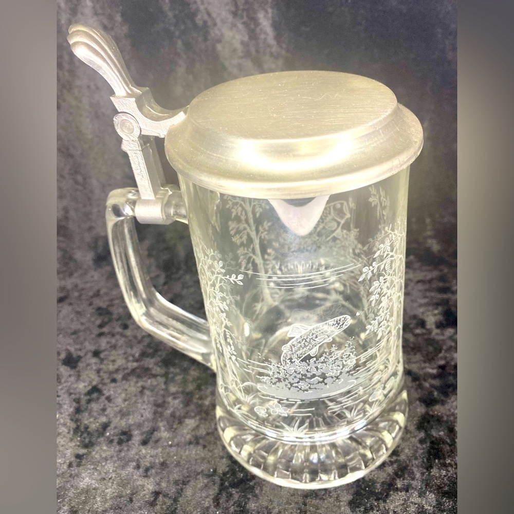 VTG Fisherman Glass Beer Stein Mugs Tankard Lided Etched Design 7” West Germany.